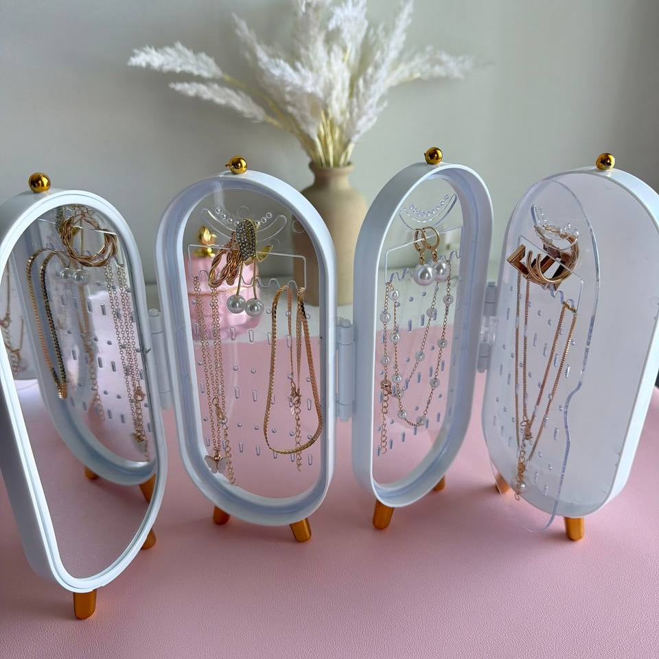 Foldable jewelry storage box