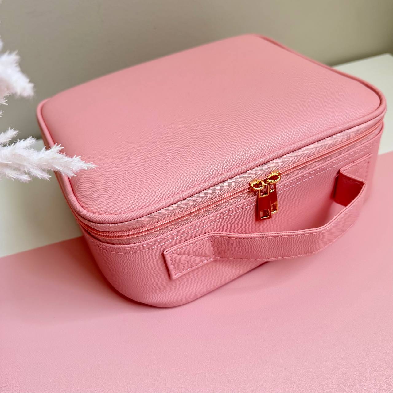FREE Crochet Keychain Gift with Luxe Makeup Organizer, LED Mirror & Brush Bag