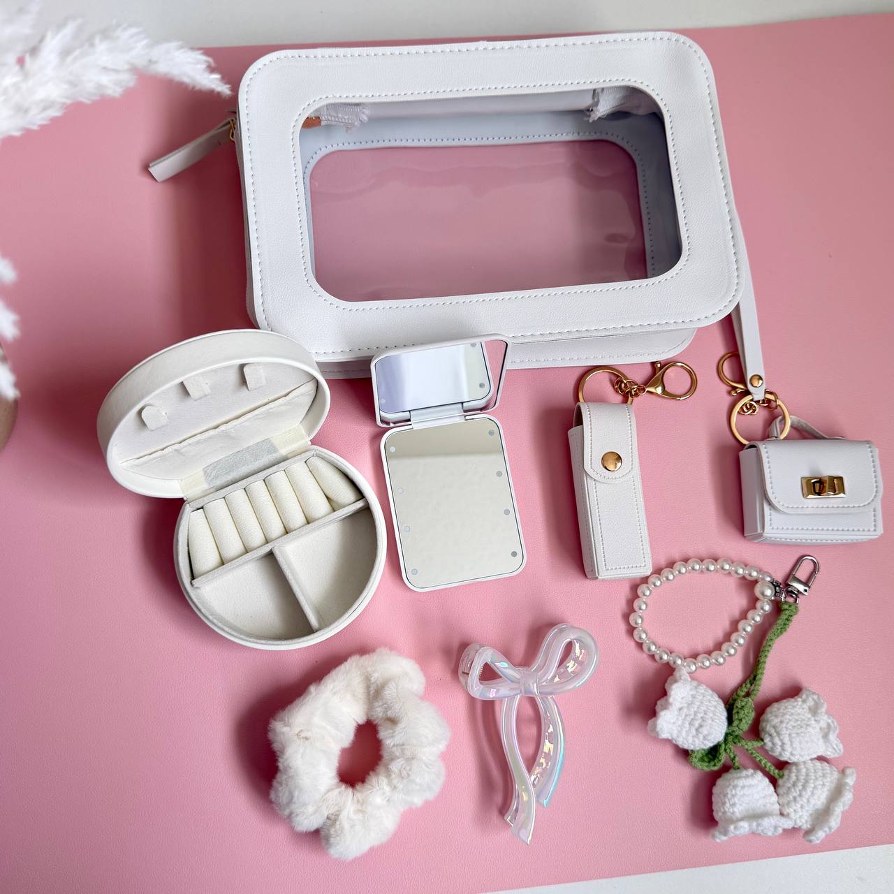 White Coquette Beauty Essentials Set